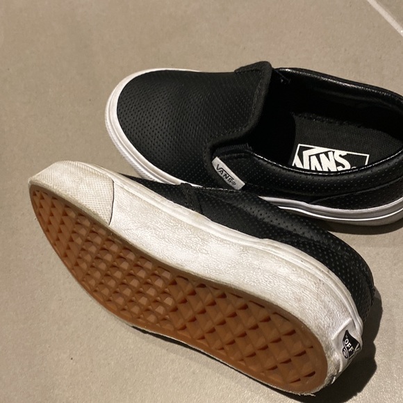 Vans Kids Slip On Black Perf Leather Sz 11 - Picture 3 of 5